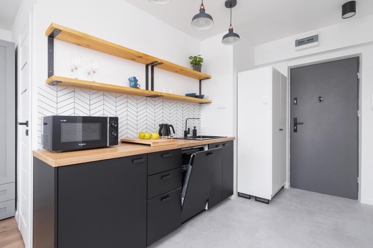 Czarnowiejska By Renters Apartment